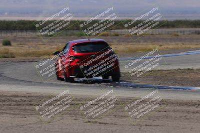 media/Oct-04-2025-OnGrid (Sat) [[44bd565ffa]]/Pink Group/Grapevine/